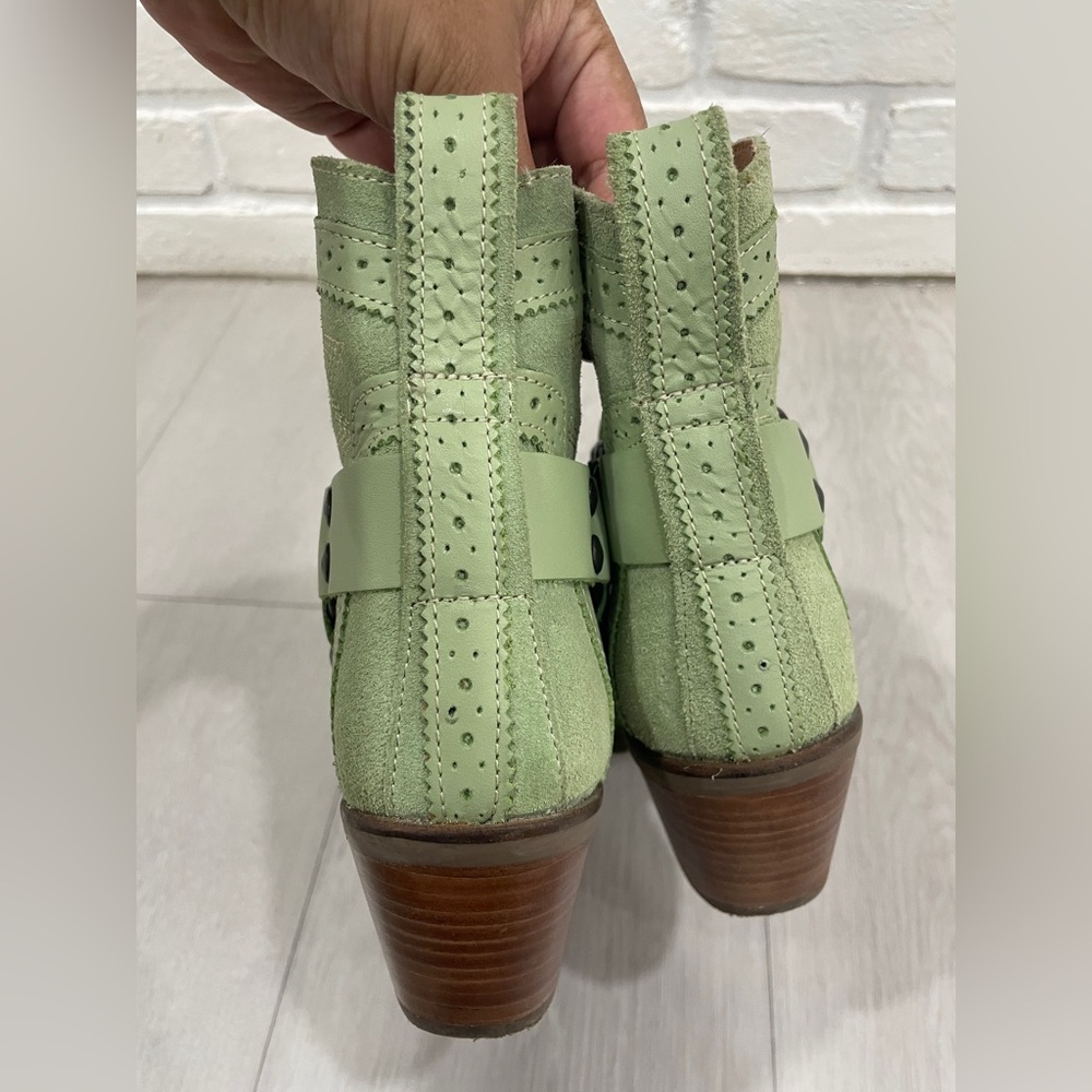 DINGO GUMMY BEAR LEATHER‎ MINT BOOTIE  Size 6.5 Western Cowgirl Rodeo Boots - Picture 6 of 6